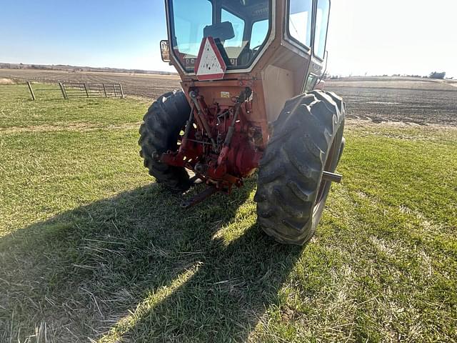 Image of International Harvester 966 equipment image 4