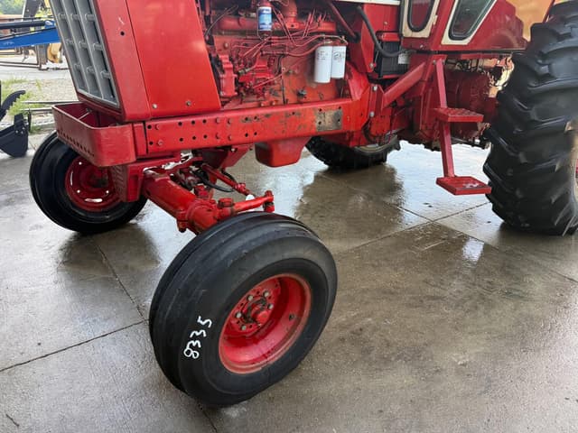 Image of International Harvester 966 equipment image 4