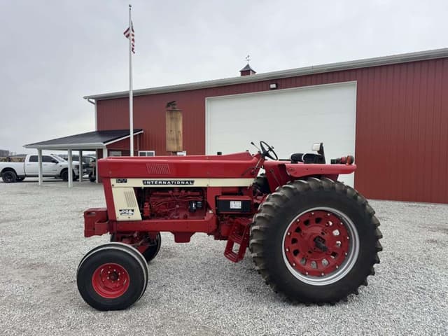 Image of International Harvester 966 equipment image 3