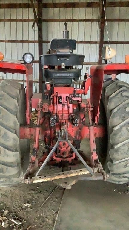 Image of International Harvester 966 equipment image 3