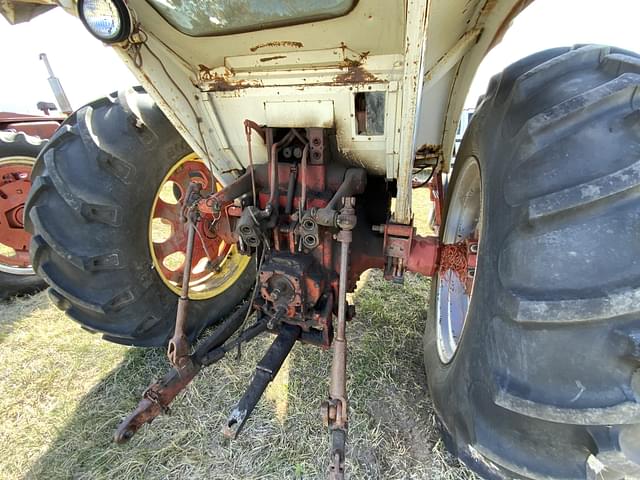 Image of International Harvester 966 equipment image 4