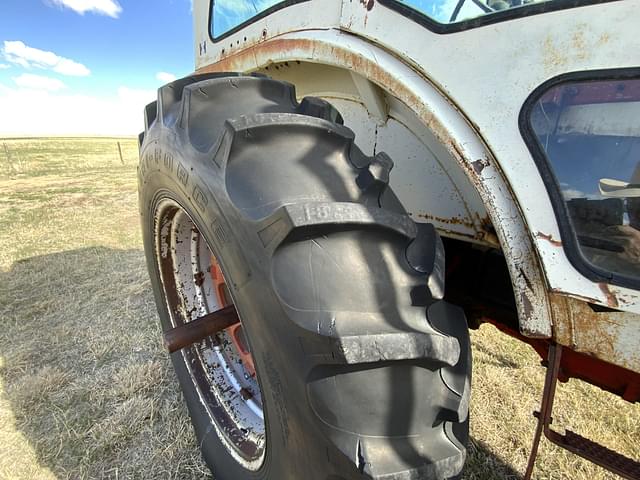 Image of International Harvester 966 equipment image 3
