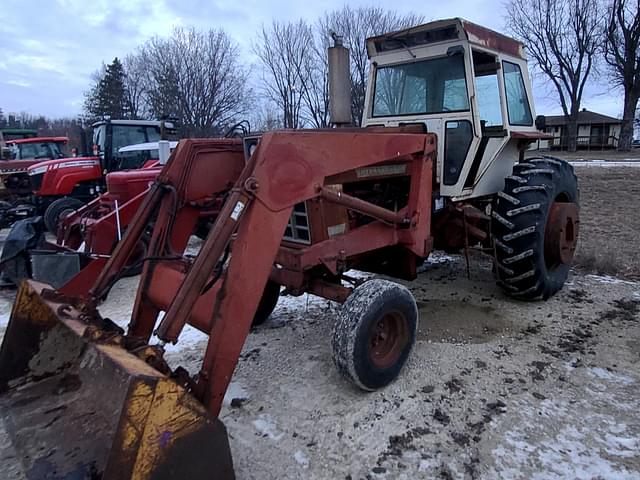 Image of International Harvester 966 equipment image 1