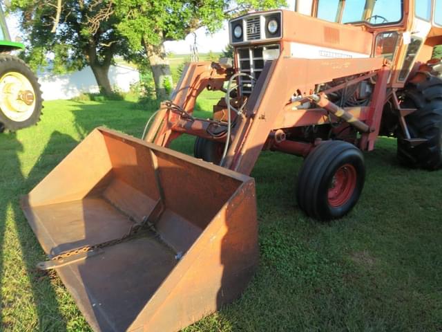 Image of International Harvester 966 equipment image 1