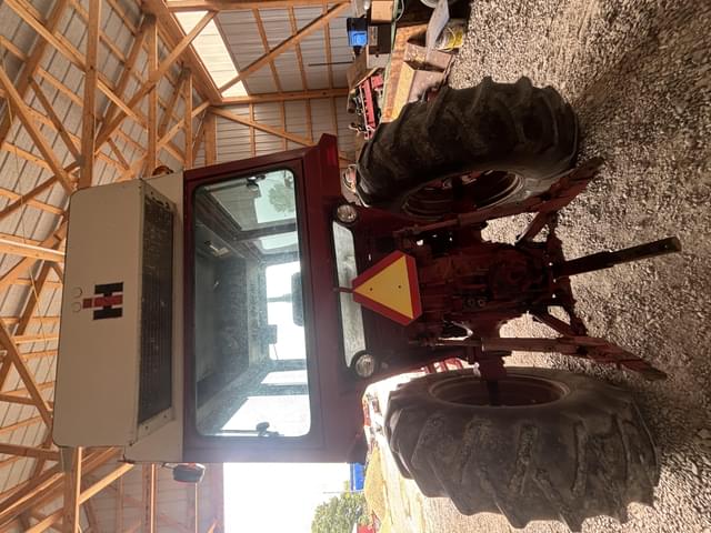 Image of International Harvester 966 equipment image 3