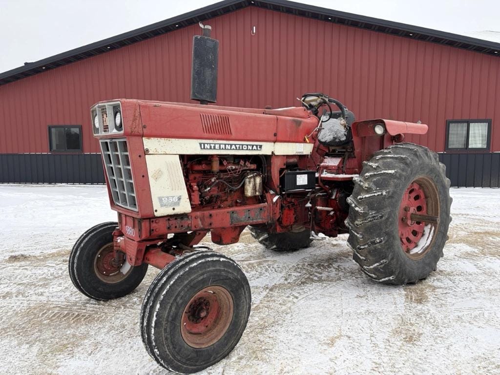 International Harvester 966 Equipment Image0