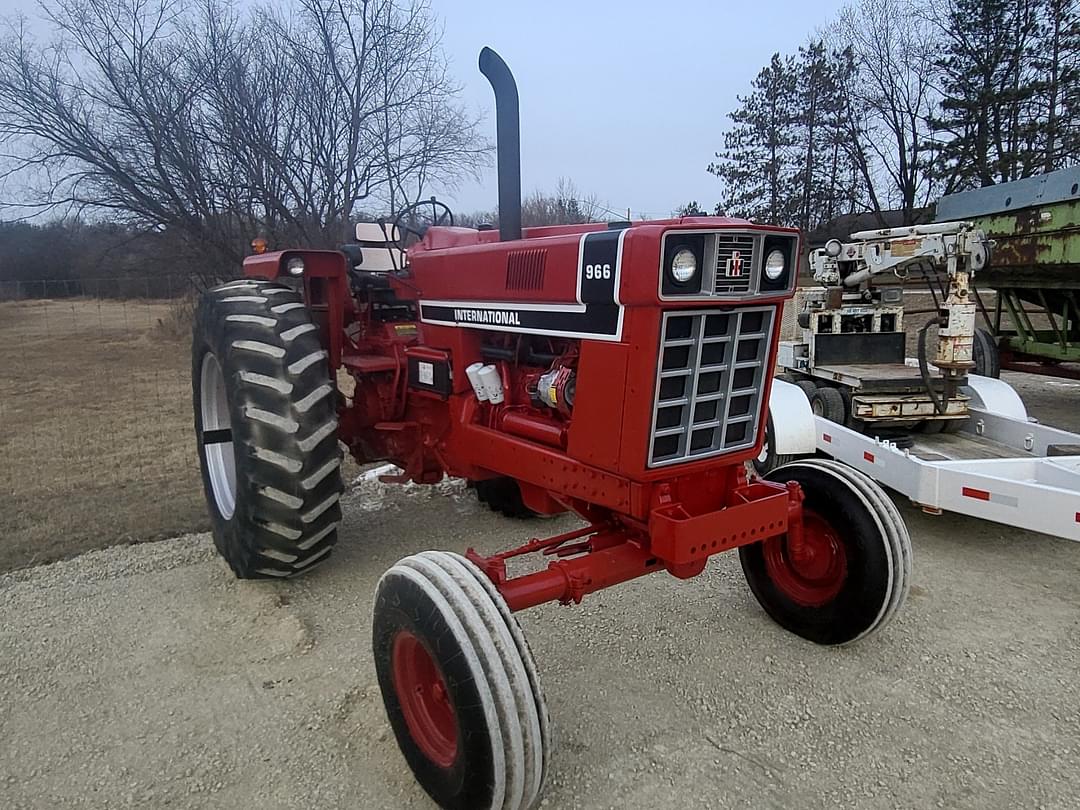 Image of International Harvester 966 Primary image