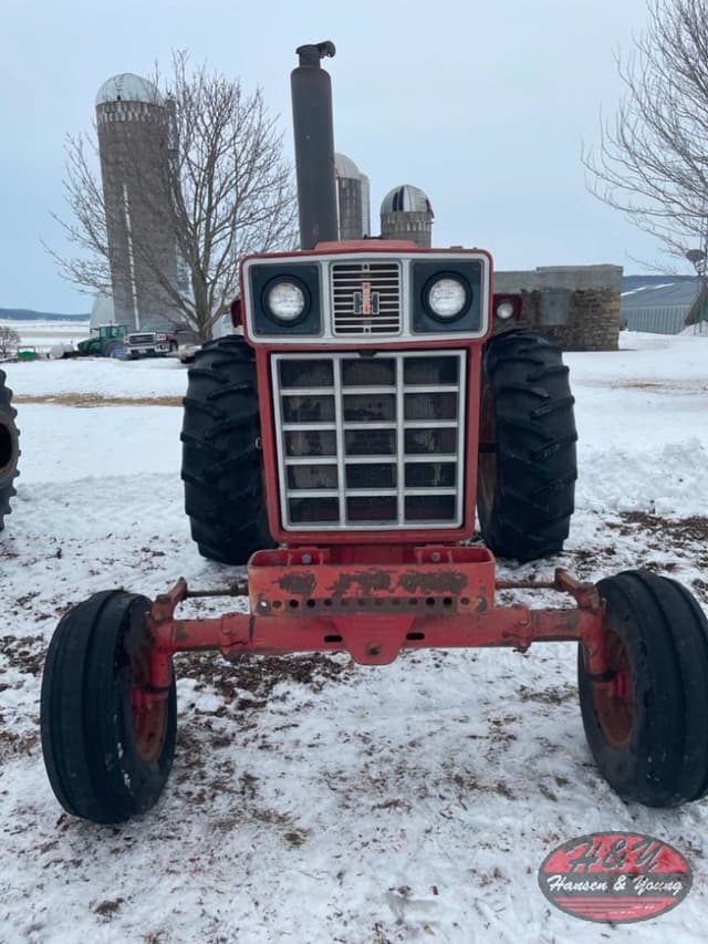 Image of International Harvester 966 equipment image 2