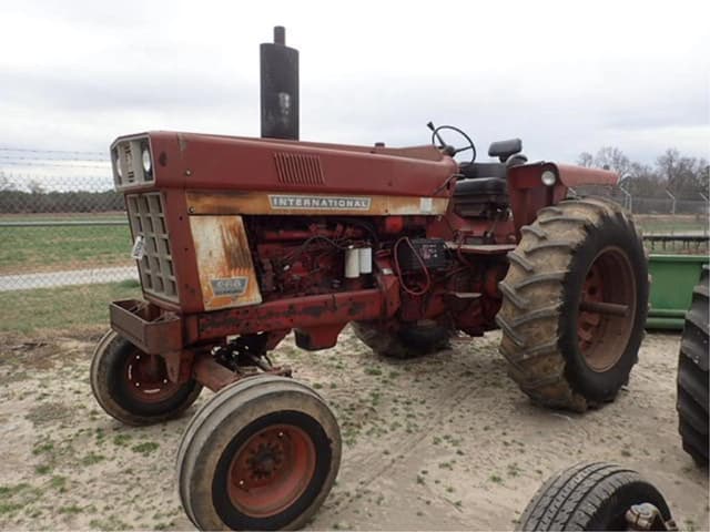 Image of International Harvester 966 equipment image 1