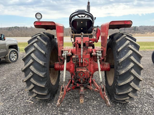 Image of International Harvester 966 equipment image 3