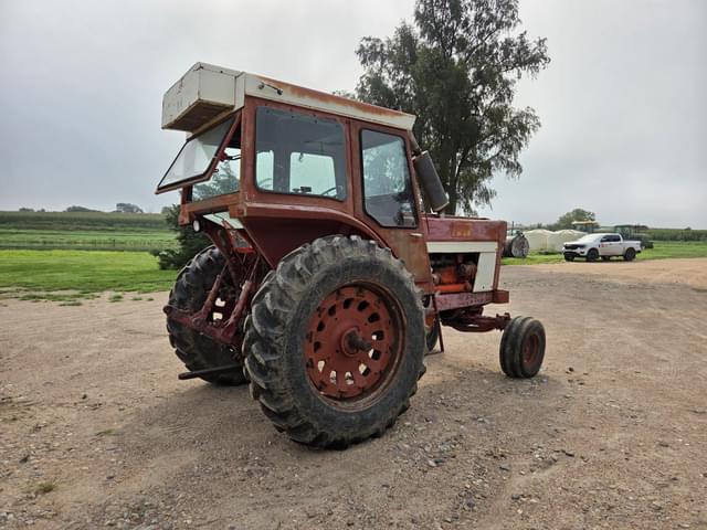 Image of International Harvester 966 equipment image 3