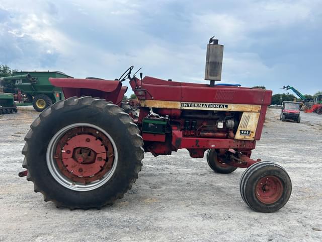 Image of International Harvester 966 equipment image 4