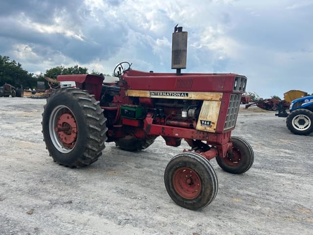 Image of International Harvester 966 equipment image 1
