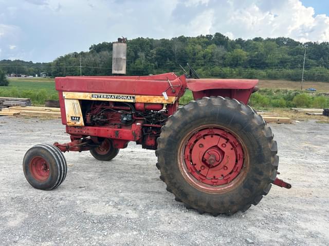Image of International Harvester 966 equipment image 2