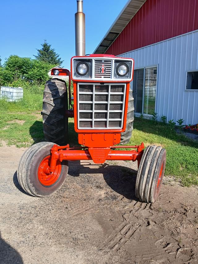 Image of International Harvester 966 equipment image 1