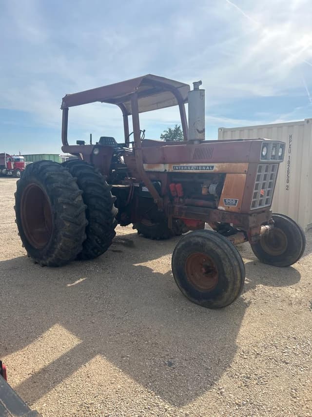 Image of International Harvester 966 equipment image 2