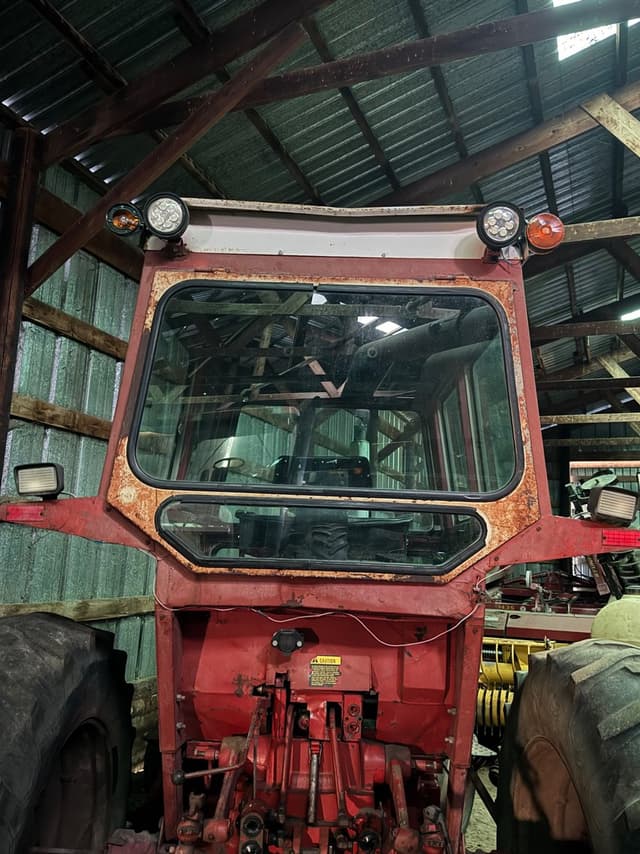 Image of International Harvester 966 equipment image 3