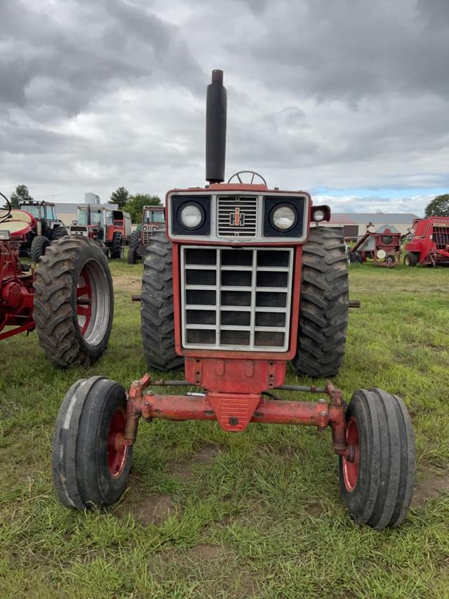 Image of International Harvester 966 equipment image 2