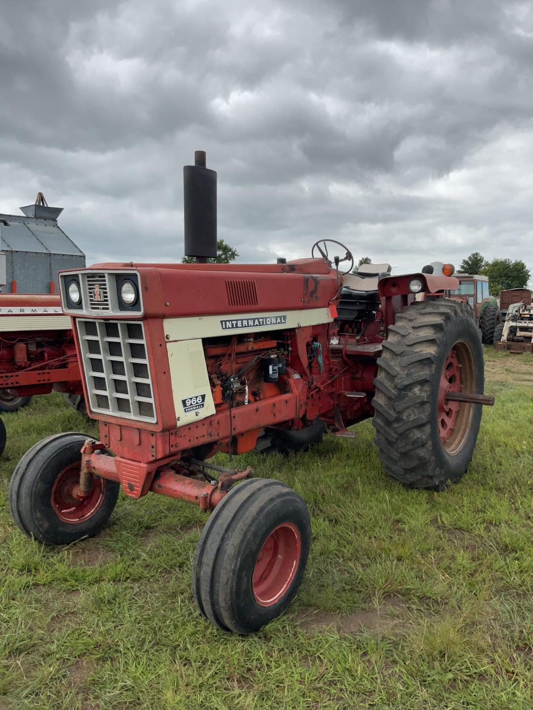 Image of International Harvester 966 Primary image