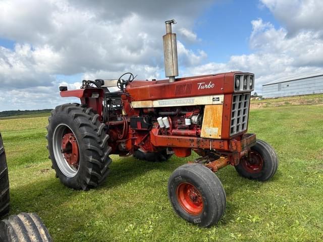 Image of International Harvester 966 equipment image 4