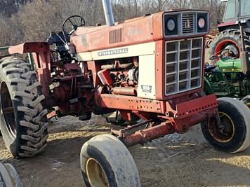 Main image International Harvester 966