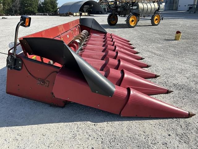 Image of International Harvester 983 equipment image 4