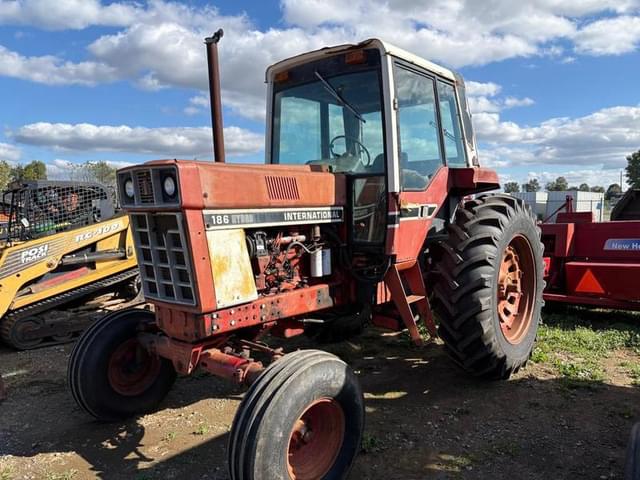Image of International Harvester 986 equipment image 1