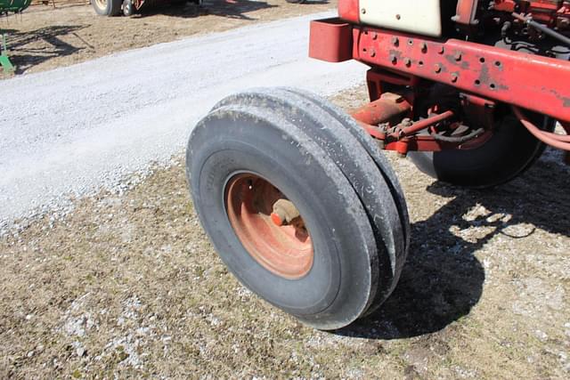 Image of International Harvester 986 equipment image 2