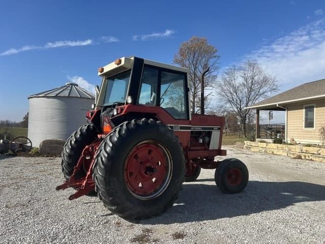 Image of International Harvester 986 equipment image 2