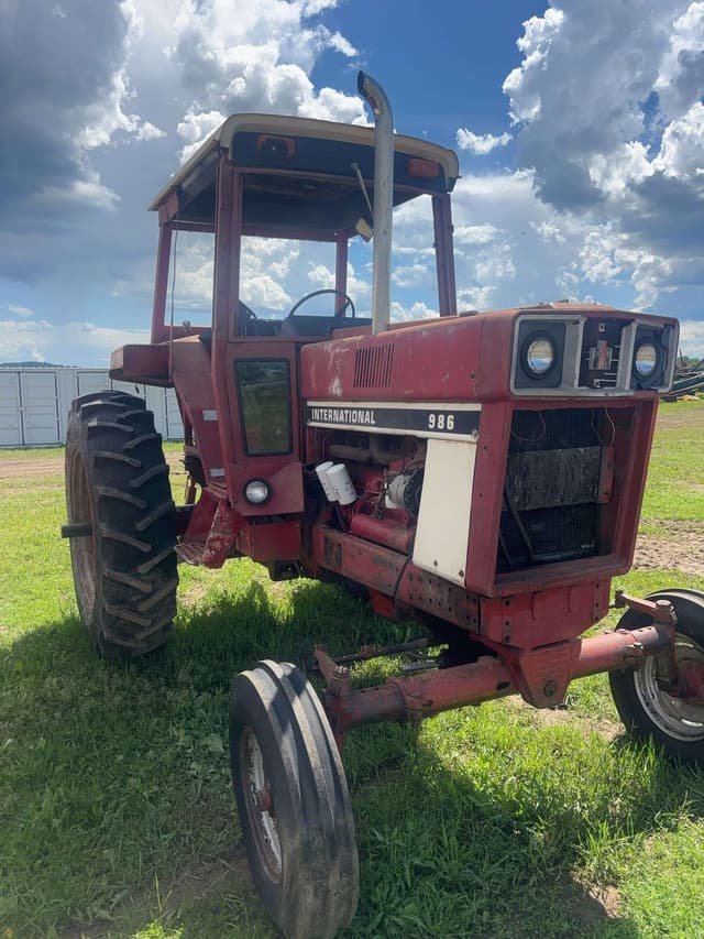 Image of International Harvester 986 equipment image 1