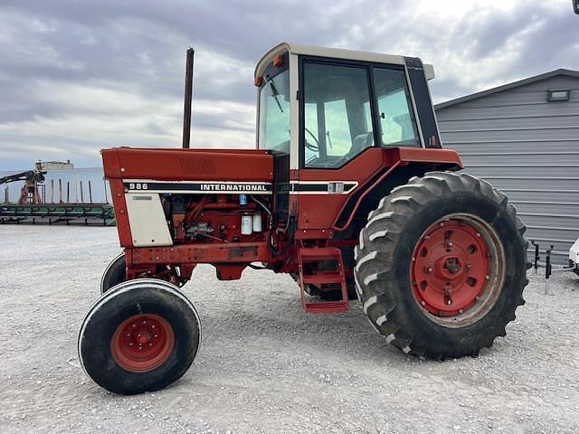 Image of International Harvester 986 equipment image 1