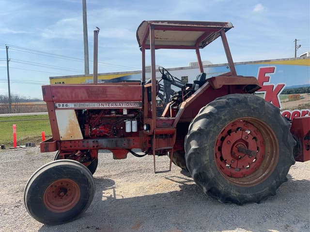 Image of International Harvester 986 equipment image 1