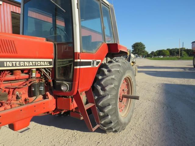 Image of International Harvester 986 equipment image 3
