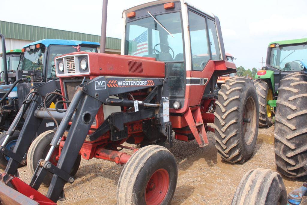 Main image International Harvester 986