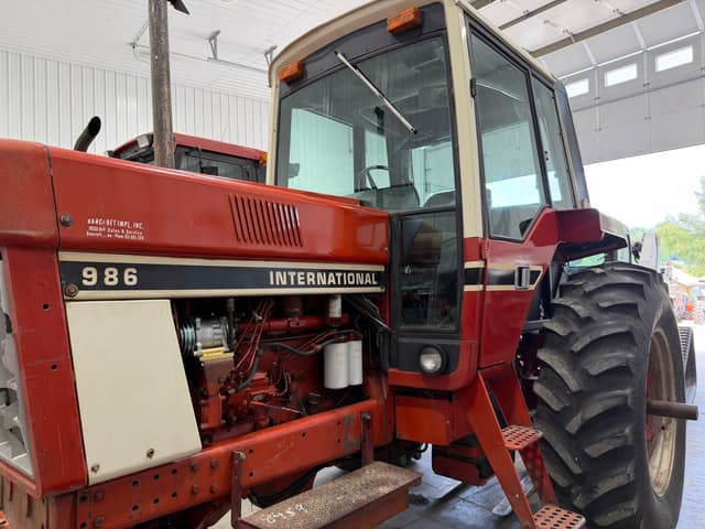 Image of International Harvester 986 equipment image 1