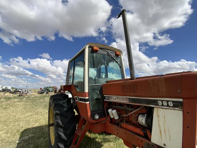 Image of International Harvester 986 equipment image 2