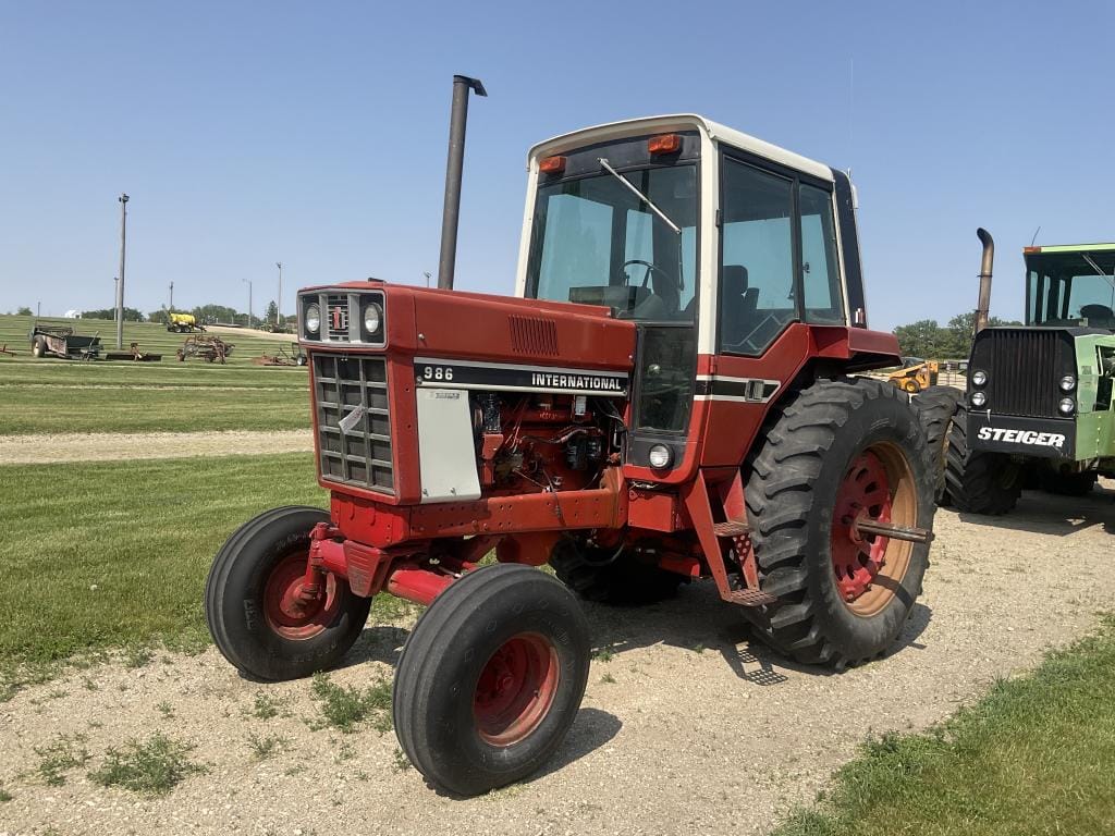Main image International Harvester 986