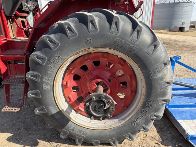 Image of International Harvester 986 equipment image 3