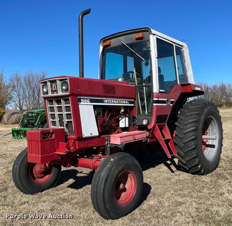 Main image International Harvester 986