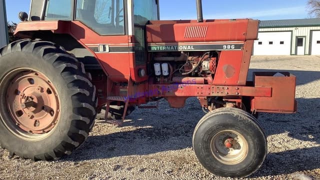 Image of International Harvester 986 equipment image 3