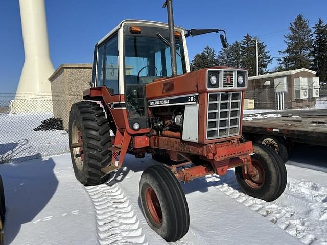 Image of International Harvester 986 equipment image 2