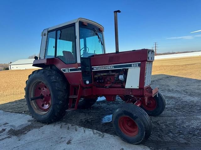 Image of International Harvester 986 equipment image 3