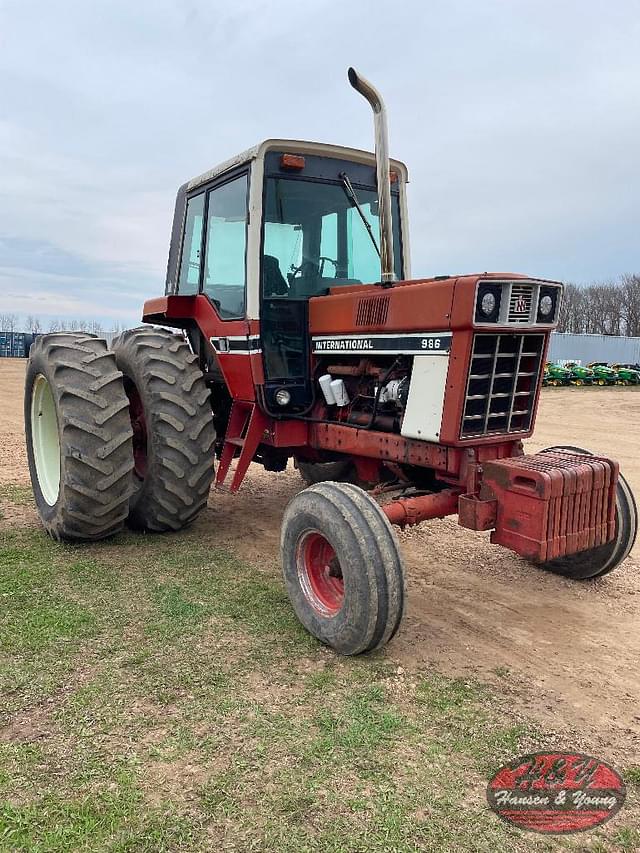 Image of International Harvester 986 equipment image 2