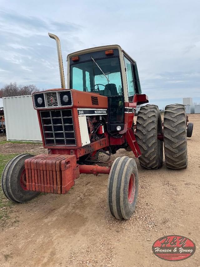Image of International Harvester 986 equipment image 1