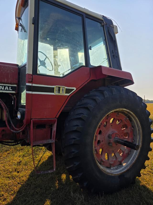 Image of International Harvester 986 equipment image 4