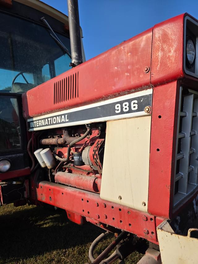 Image of International Harvester 986 equipment image 1