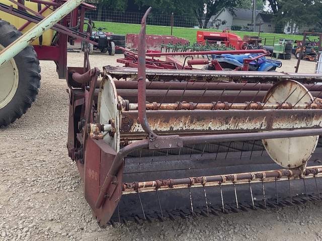 Image of International Harvester 990 equipment image 4