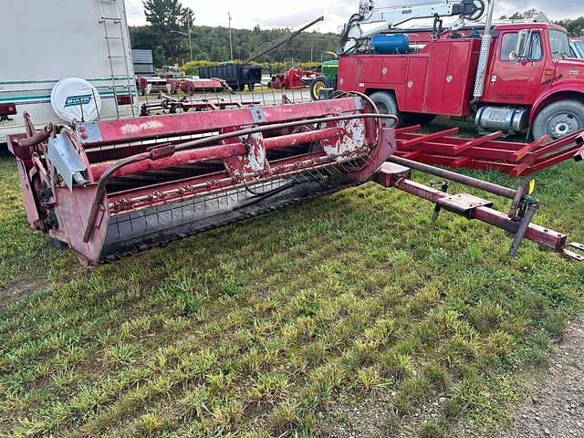 Image of International Harvester 990 equipment image 1