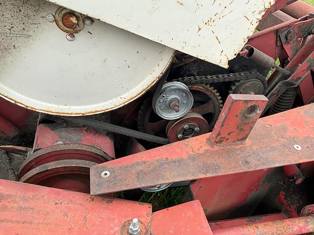 Image of International Harvester 990 equipment image 4