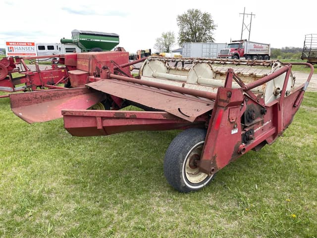 Image of International Harvester 990 equipment image 3